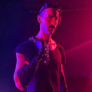 Meet your Posher, Adam